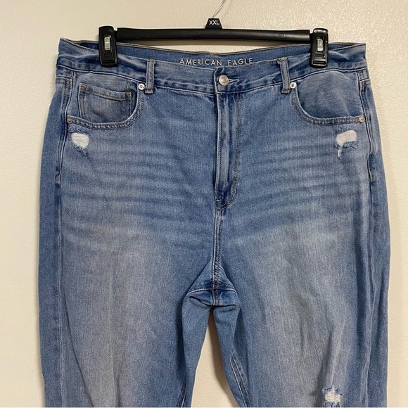 American Eagle Distressed Mom jeans Light wash Size Plus Size 18 Regular - Picture 6 of 16